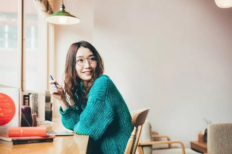 AI美女グラビアで稼ぐ方法