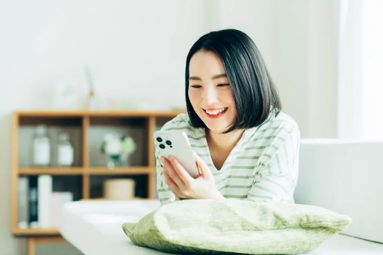 ライブチャット配信事務所の役割解説